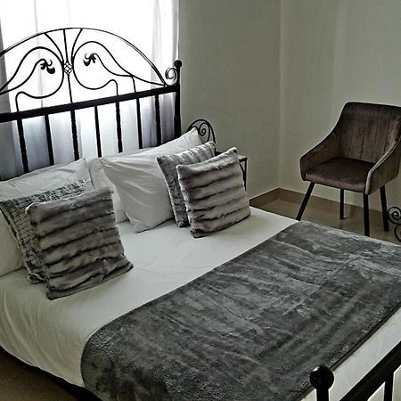 Appartement Makepe Bm 2 Douala Eksteriør billede