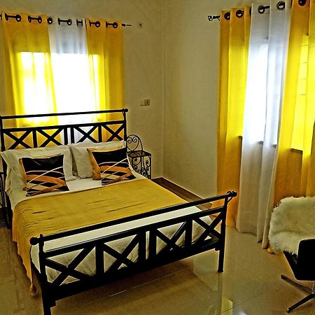 Appartement Makepe Bm 2 Douala Eksteriør billede