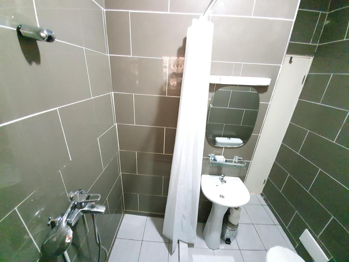 Appartement Makepe Bm 2 Douala Eksteriør billede