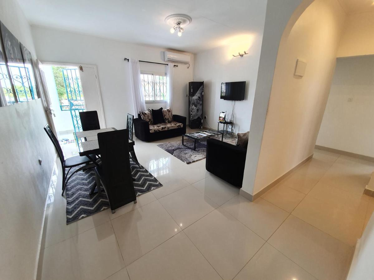 Appartement Makepe Bm 2 Douala Eksteriør billede